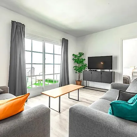 Apartamento Apto con Jacuzzi, Vistas al Mar&AC *